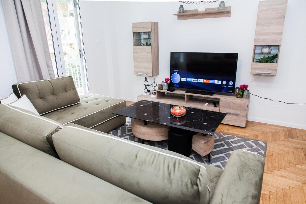 Elegant Apt In Kifisia! Daire Atina Dış mekan fotoğraf